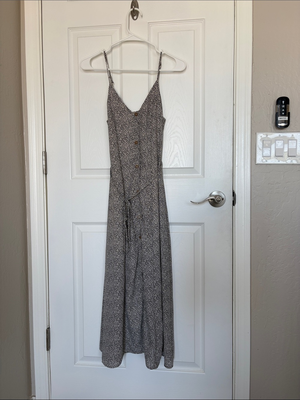 Sienna Sky leopard midi Dress